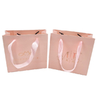 Custom Print Logo Elegant Putih Hitam Gift Paper Bags Kemewahan Pakaian Boutique Paper Shopping Bag Dengan Ribbon Handle