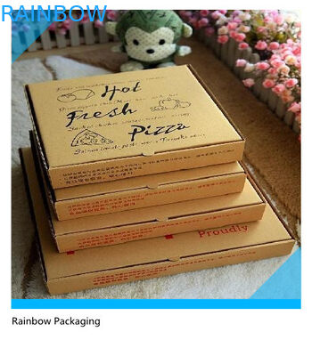 Mengambil Kotak Kertas Pizza Kemasan Dilipat Dengan Permukaan Pencetakan