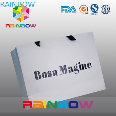 Kantong Kertas Disesuaikan Yang Ramah Lingkungan Dengan Pegangan Untuk Kemasan Pakaian