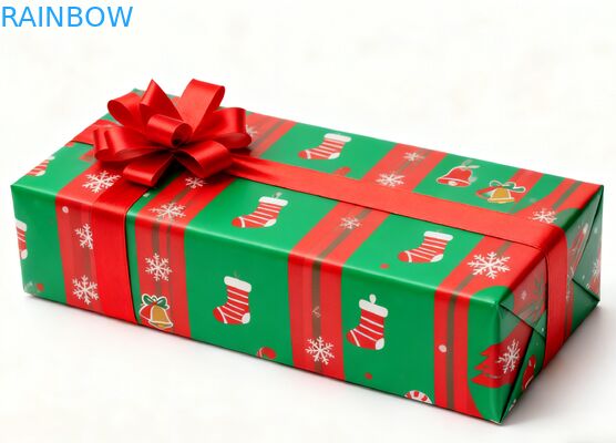 Kotak Hadiah Persegi Panjang Kraft Biodegradable yang Dapat Didaur Ulang Tutup Lipat Pita UV Coating Matte Kustom Kotak Hadiah Ulang Tahun Natal