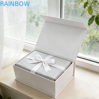 Custom Luxury Biodegradable 350g Ketebalan Karton Kertas Kotak Kemasan Folder untuk Hoodie Sepatu Pakaian Pengiriman Hadiah