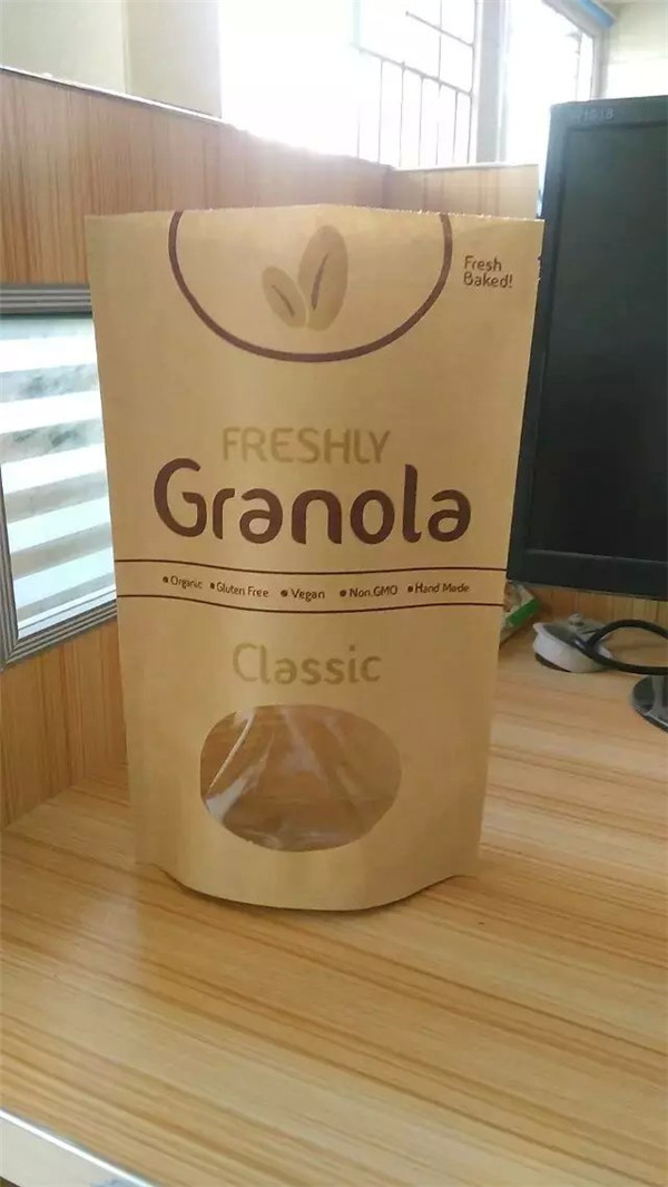 Kustom Dicetak Stand Up Kraft Paper Bag, Kemasan Snack Bag Dengan Jendela