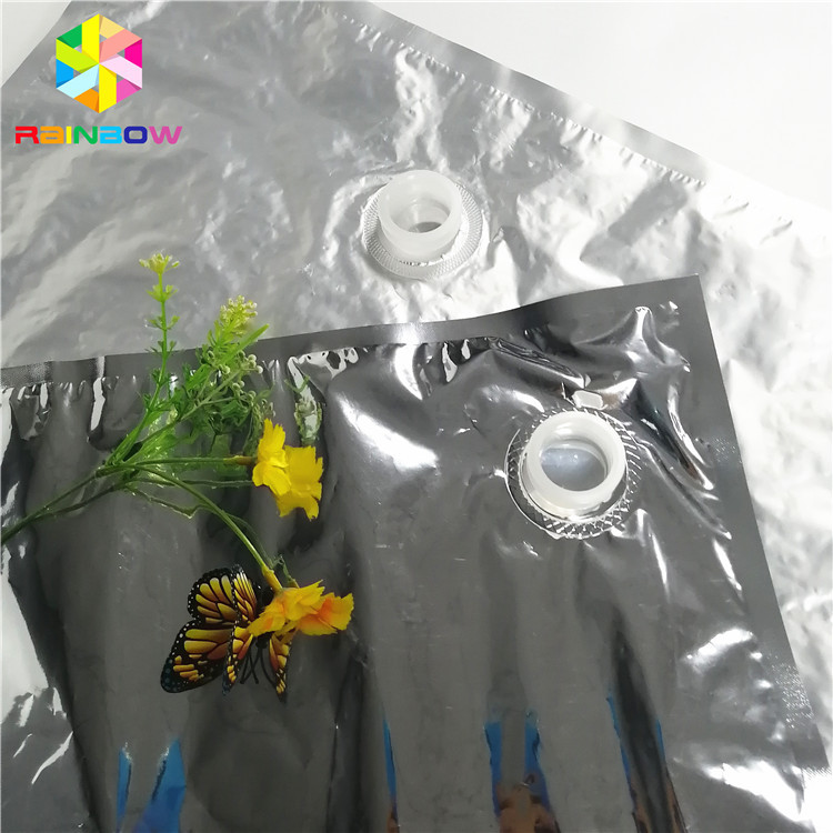 5L 10L Aluminium Foil Laminasi Spout Bags Kemasan Kustom Minyak Air Anggur Diterapkan