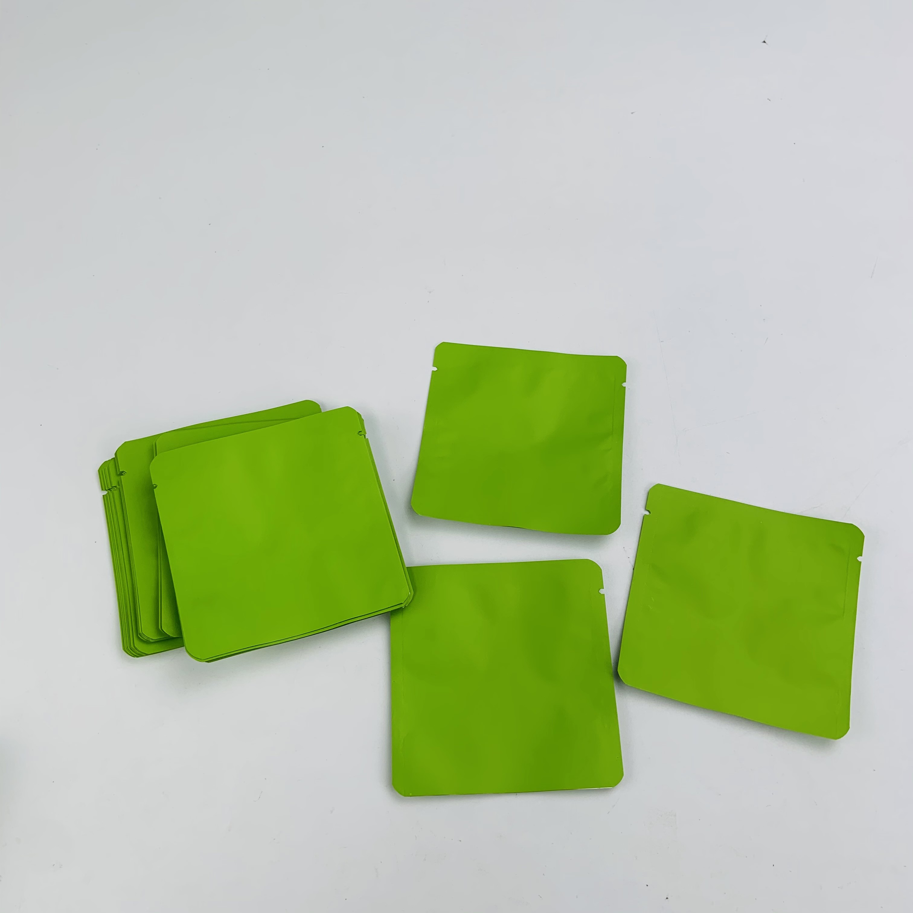 Perawatan Kulit FDA 150micron 1ml 2ml Tas Mylar Foil yang Dapat Ditutup Kembali CMYK