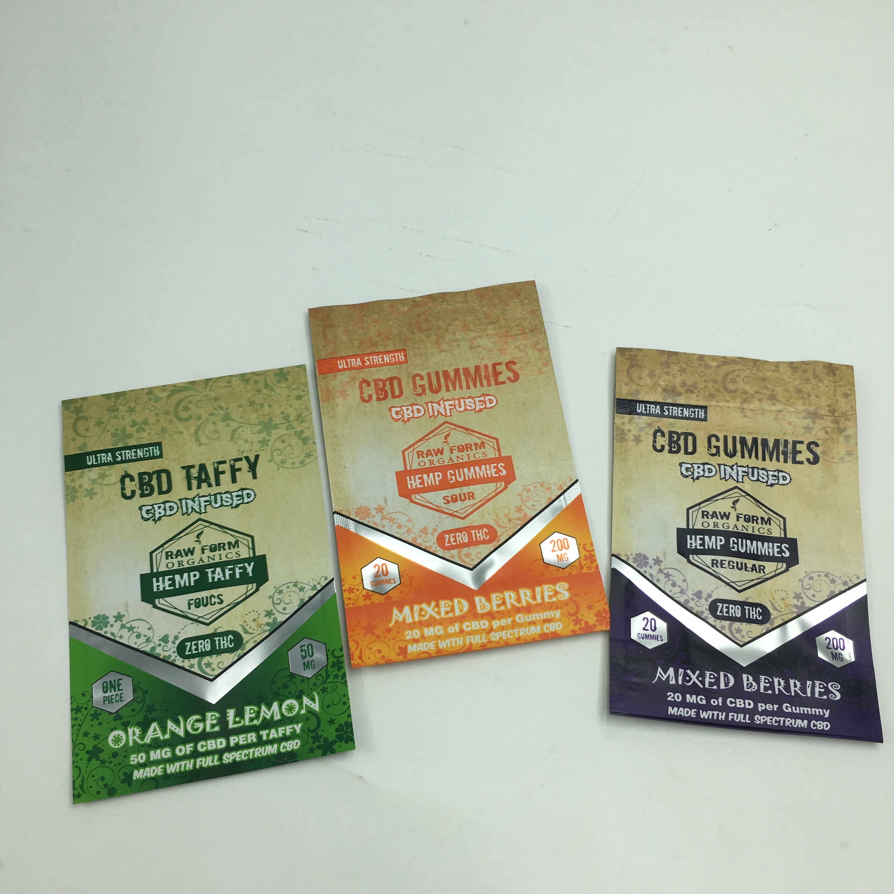 Kustom Dicetak 1G 3.5G Daur Ulang Bau Bukti Zipper Gummy Bear CBD Kecil Berdiri Dapat Dimakan 3.5G Mylar Weed Bag