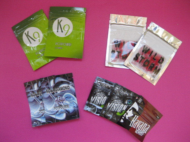 Kemasan Kantong Plastik Dupa Herbal OEM Disesuaikan dengan Kunci Zip