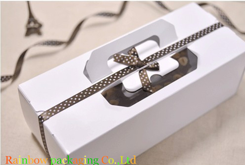 Clear Window Chocolate Kemasan Box Menangani Matt / Gloss Laminasi Daur Ulang